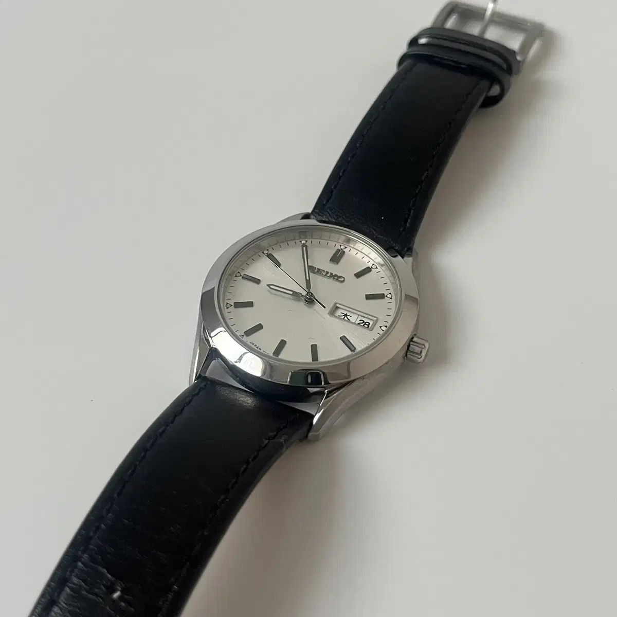 세이코-00s silver dial quartz