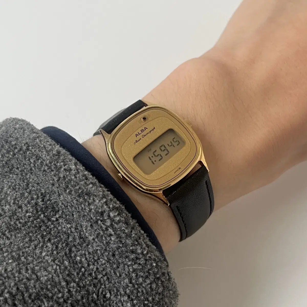 세이코 알바-90s gold digital watch(deadstock)