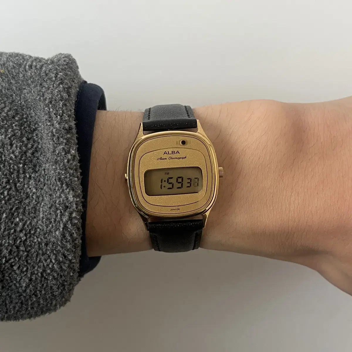 세이코 알바-90s gold digital watch(deadstock)