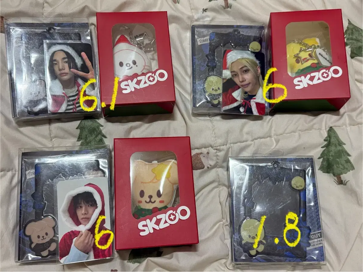 Skz straykids MD Lanyard Cushion Keyring Santa Poca bulk Wts.