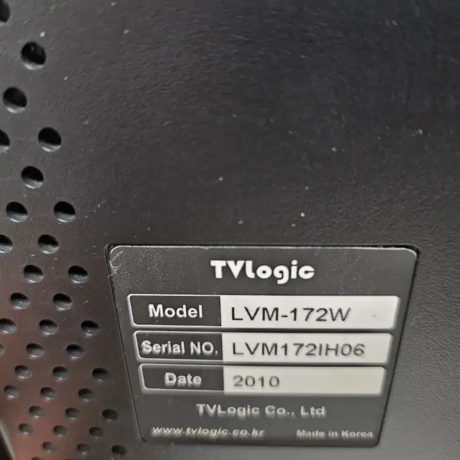 TVlogic LVM-172W