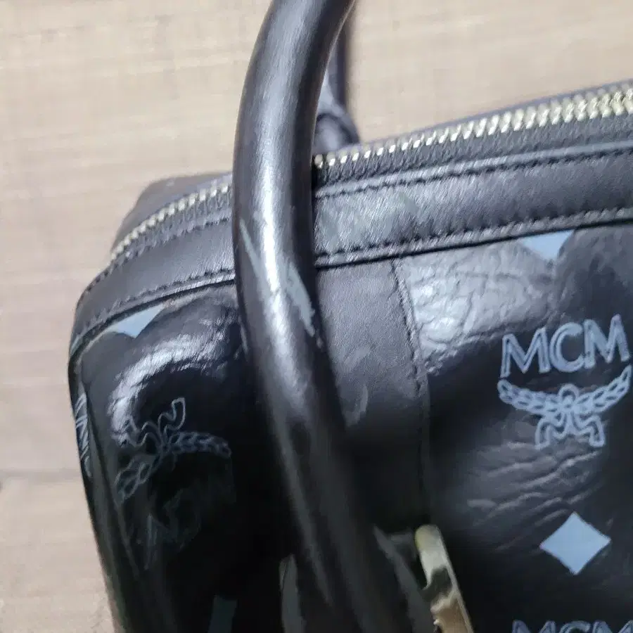 정품 mcm 토트백