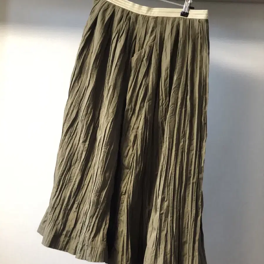 시엔느 치마 Tautou Flare Skirt (Khaki)