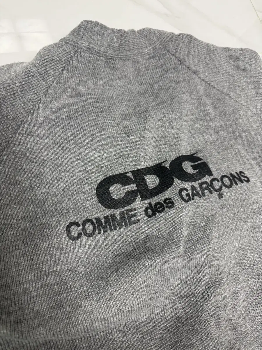 CDG 꼼데가르송 가디건