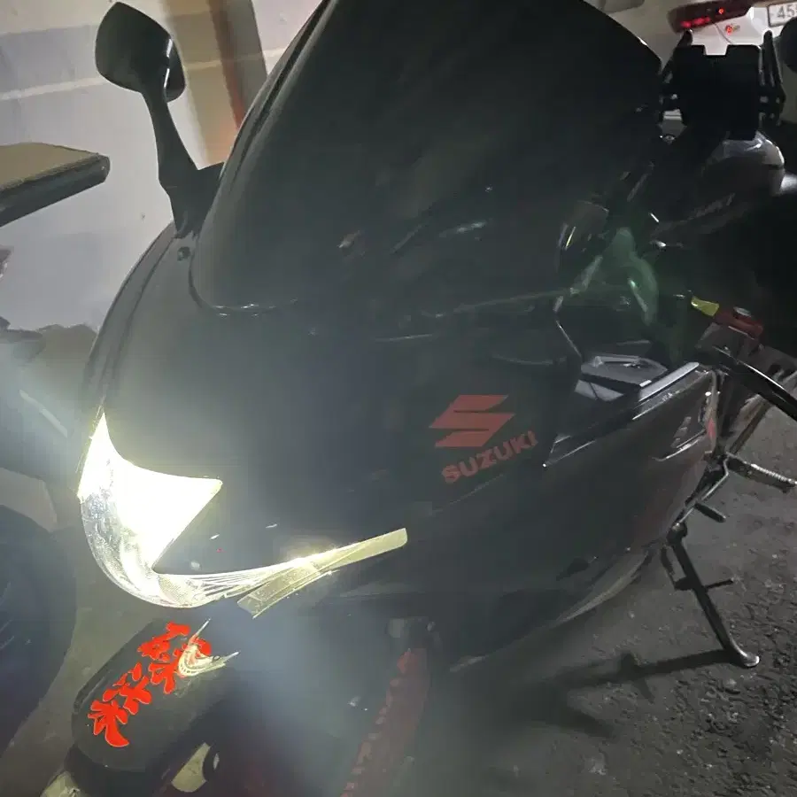 스즈키 gsx-r125 21년식 팝니다 (크루심 알파 선호)