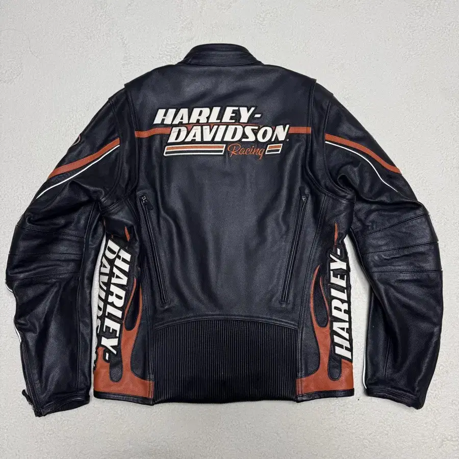 Harley-Davidson Eagle Leather Raceway