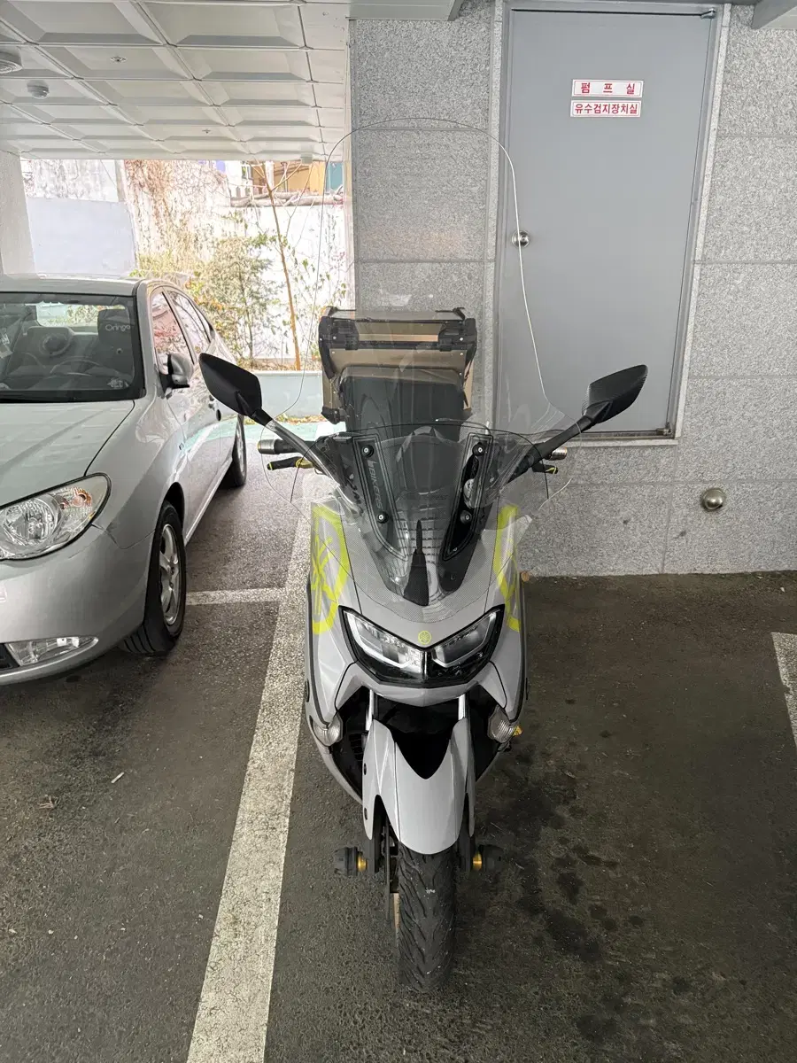 22년식 야마하 NMAX125 판매합니다.