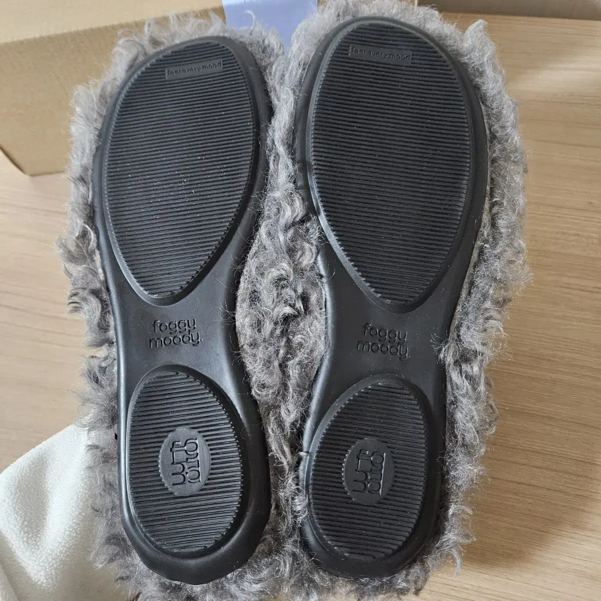 [새상품] 포기무디 Fur Baby Curly Poodle Flats (