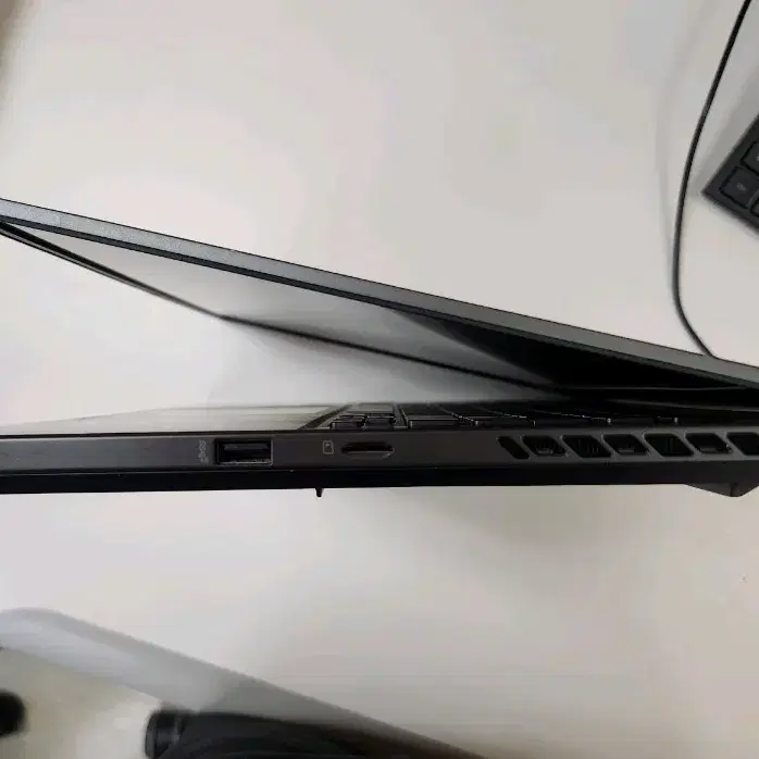 ASUS ROG Zephyrus G15 | 아수스 로그 제피러스 G15