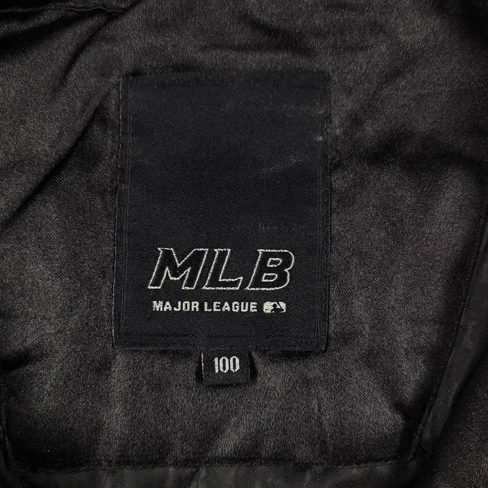 MLB 엠엘비 블랙 반광 글리터 새틴 시카고 화이트삭스 하이넥 후드 바시