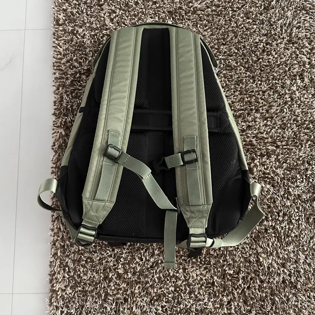 TRVR Travel Daypack