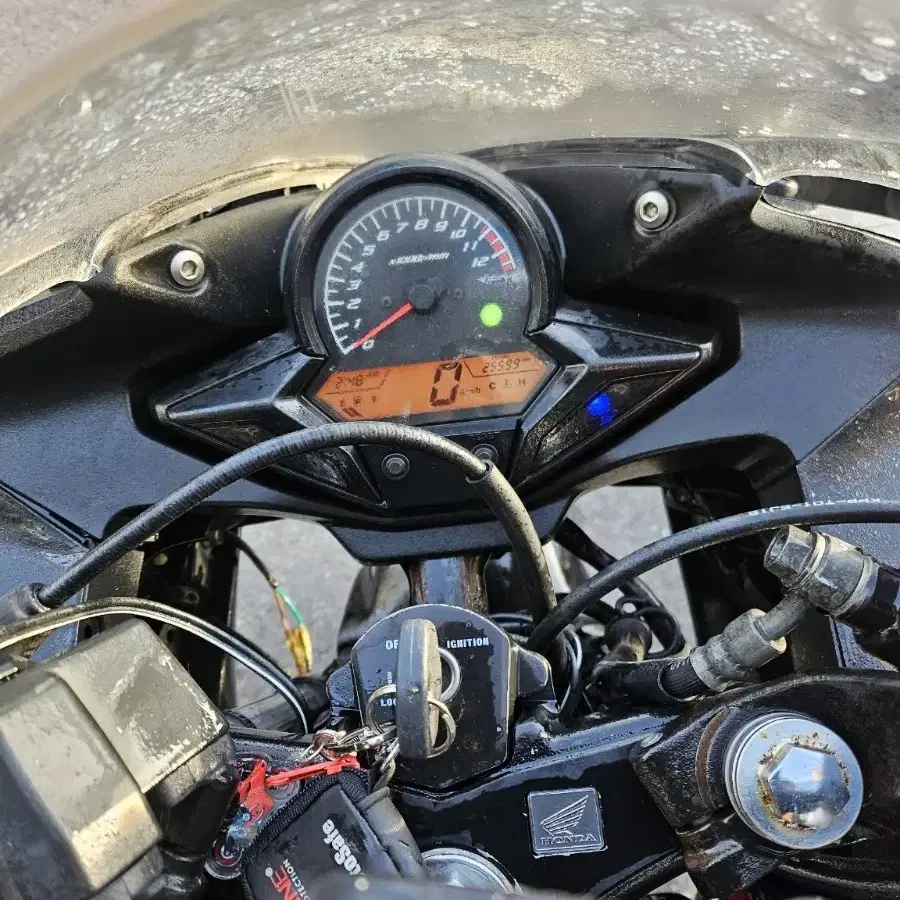 혼다 CBR125R 15년식 블랙 팝니다