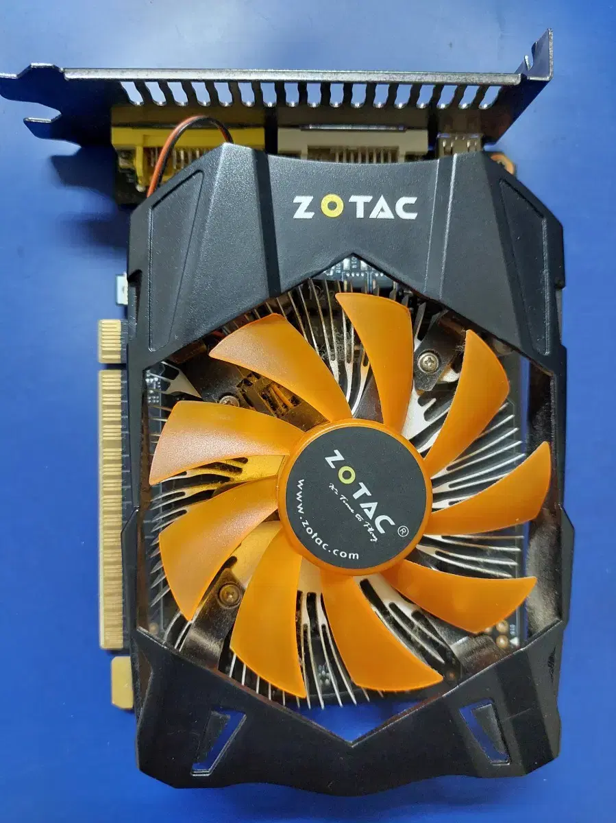 ZOTAC GTX750TI  2GB