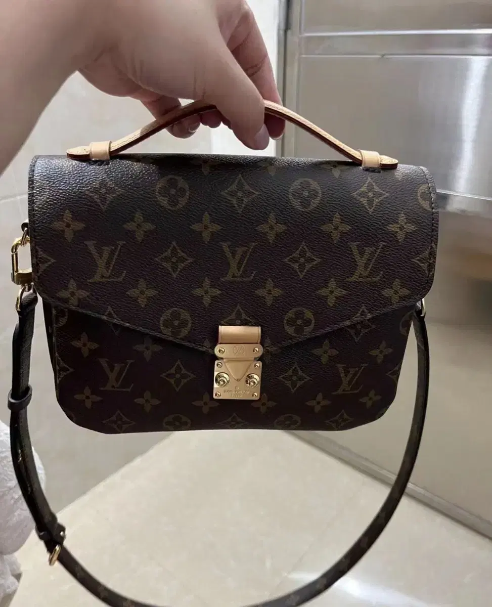 루이비통 Louis Vuitton 숄더백