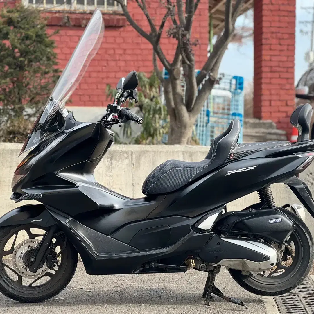 pcx125 22년식 4만키로 관리잘된 상급 차량 저렴히 판매합니다