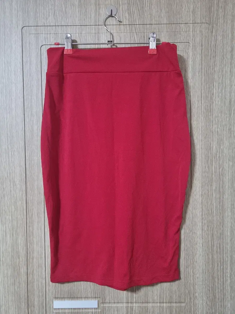 Bodycon Span Skirt (M) Skirt Red