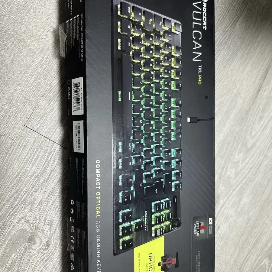 로켓 Vulcan TKL Pro 키보드