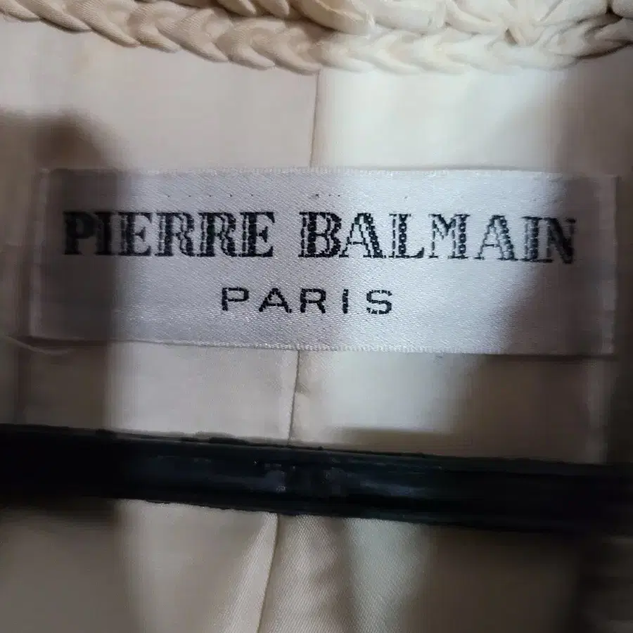 PIERRE BALMAIN 통롱밍크코트