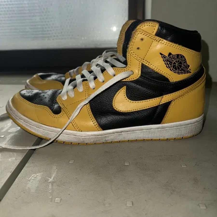 [290] Jordan 1 Retro High OG Pollen