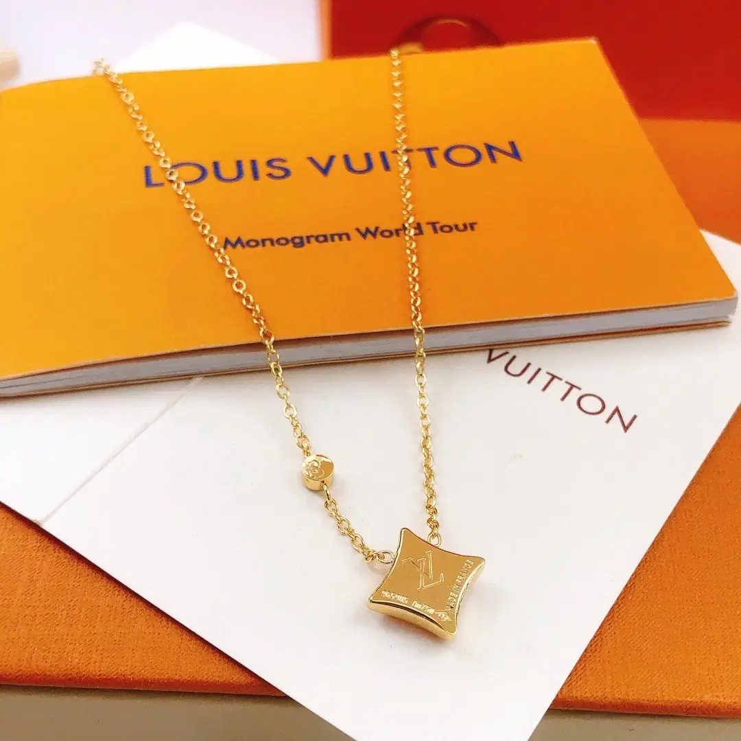 루이비통 Louis Vuitton 목걸이