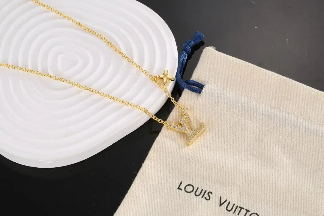 루이비통 Louis Vuitton 목걸이