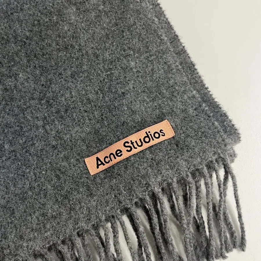 아크네 스튜디오 목도리 / 아크네 머플러 / acne studios