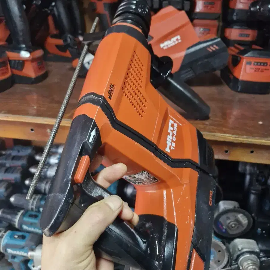 [HILTI]힐티충전함마드릴 TE6A36AVR 신형 2024년 거의새삥1