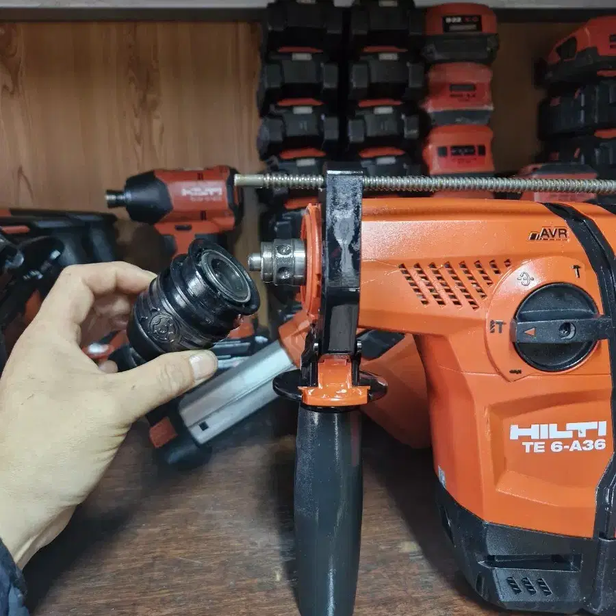 [HILTI]힐티충전함마드릴 TE6A36AVR 신형 2024년 거의새삥1