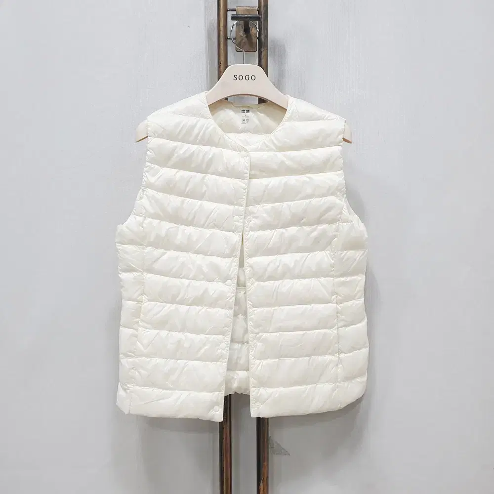 (KK66149)UNIQLO Lightweight down padded vest L(Women)