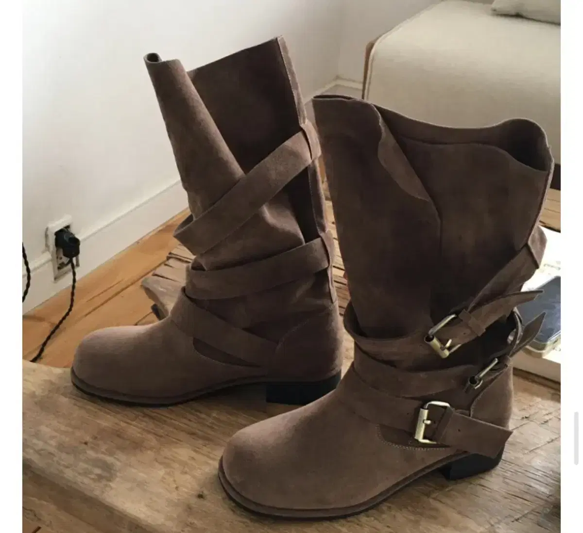 Suede midi western boots 235