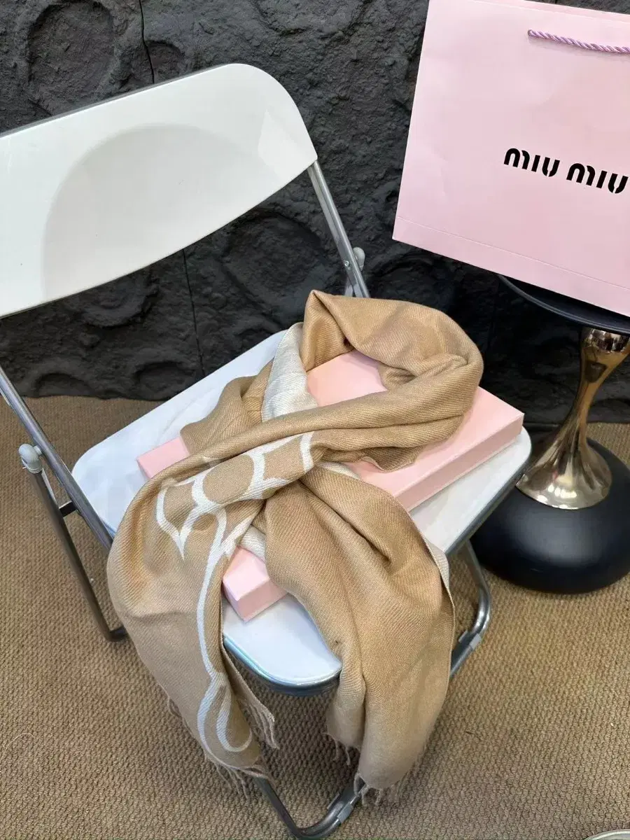 Miu Miu미우미우 스카프 정품