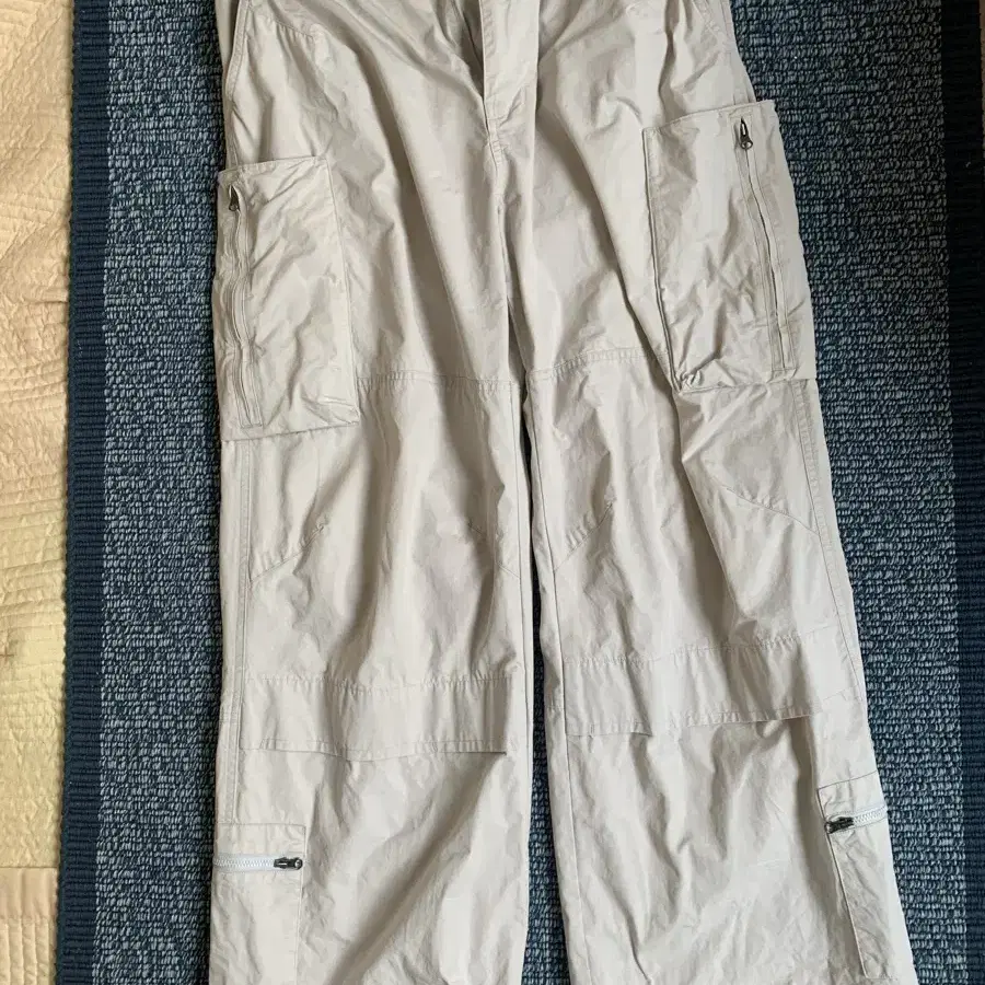 해칭룸 zip cargo pants faded 라이트그레이 3사이즈