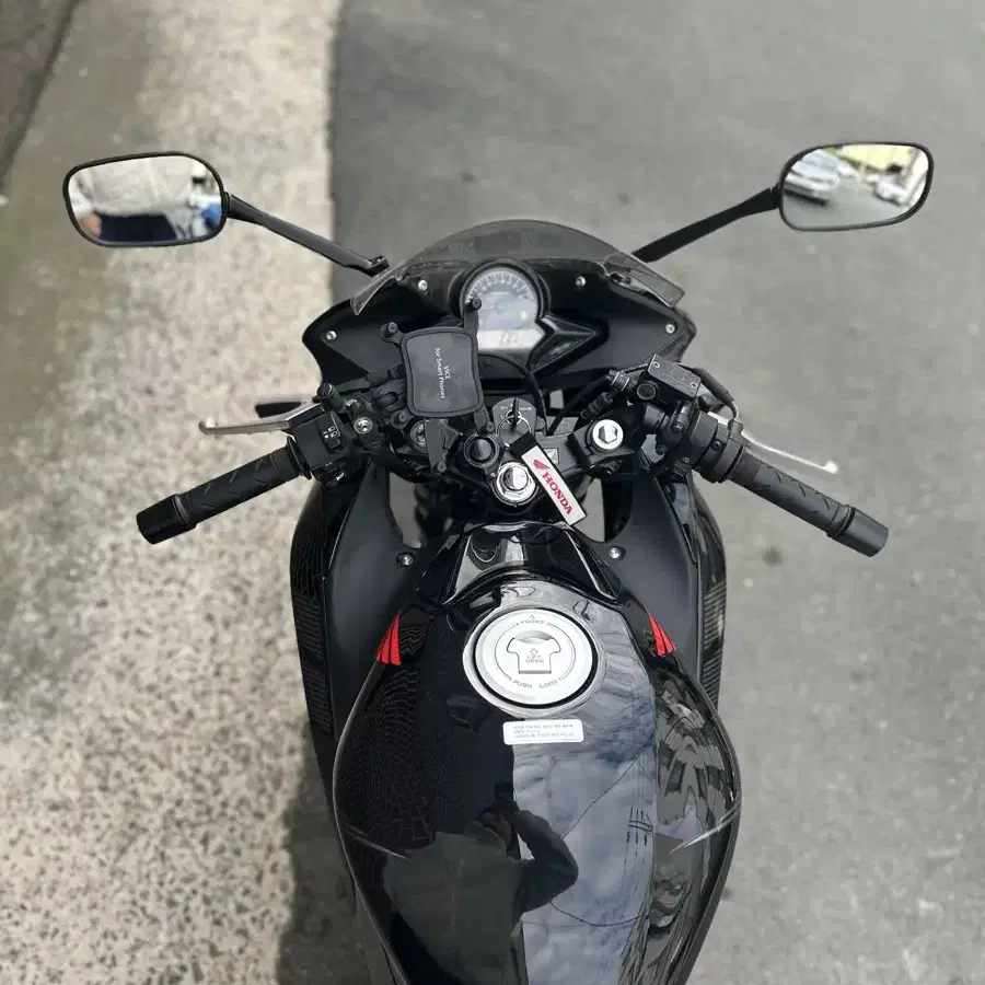 Cbr125 15년식  3800km