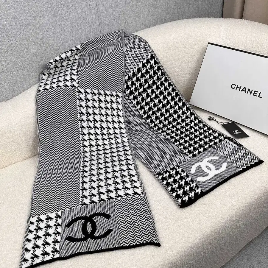 샤넬 Chanel 스카프