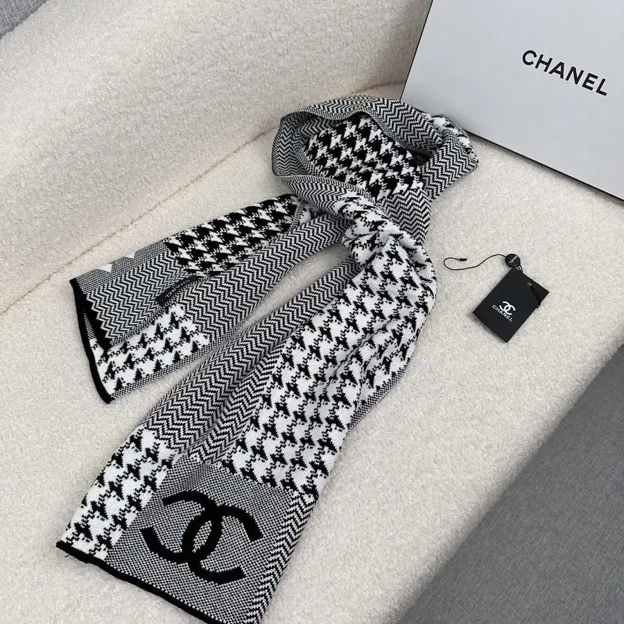 샤넬 Chanel 스카프