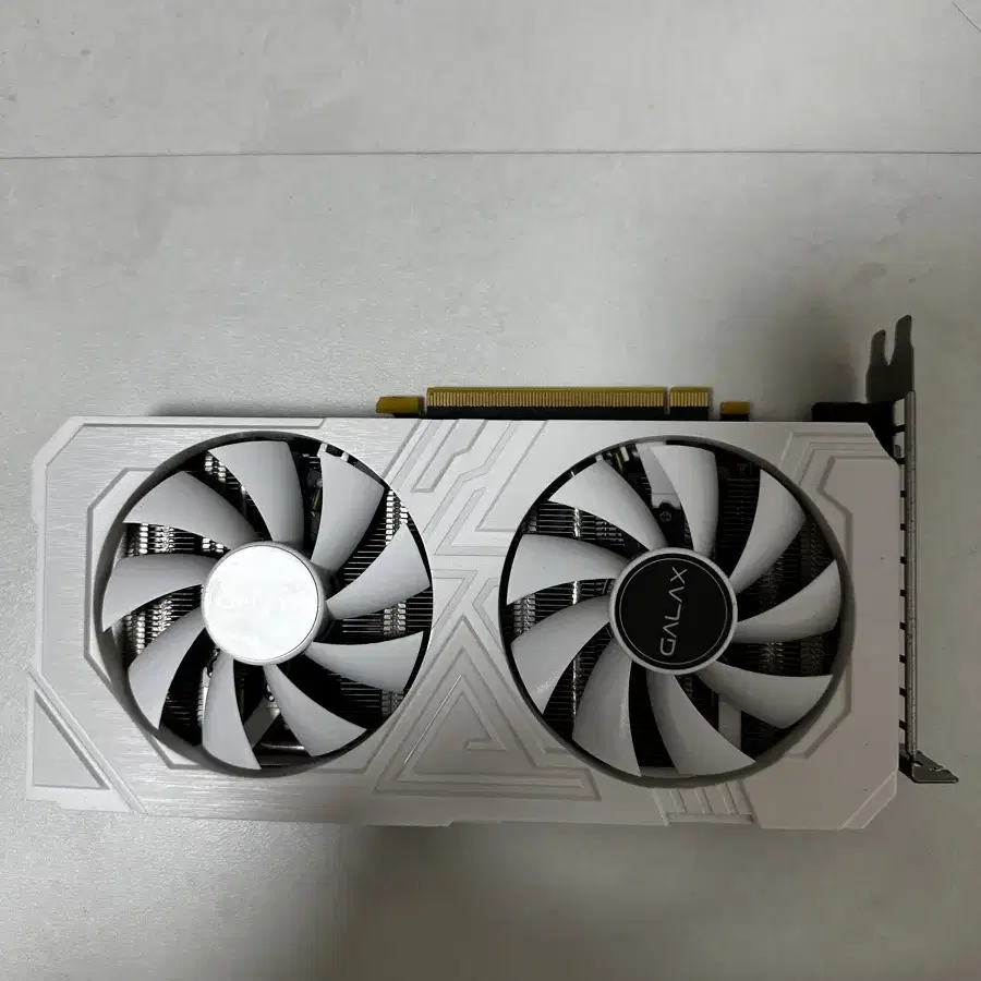 galax rtx 2060 화이트