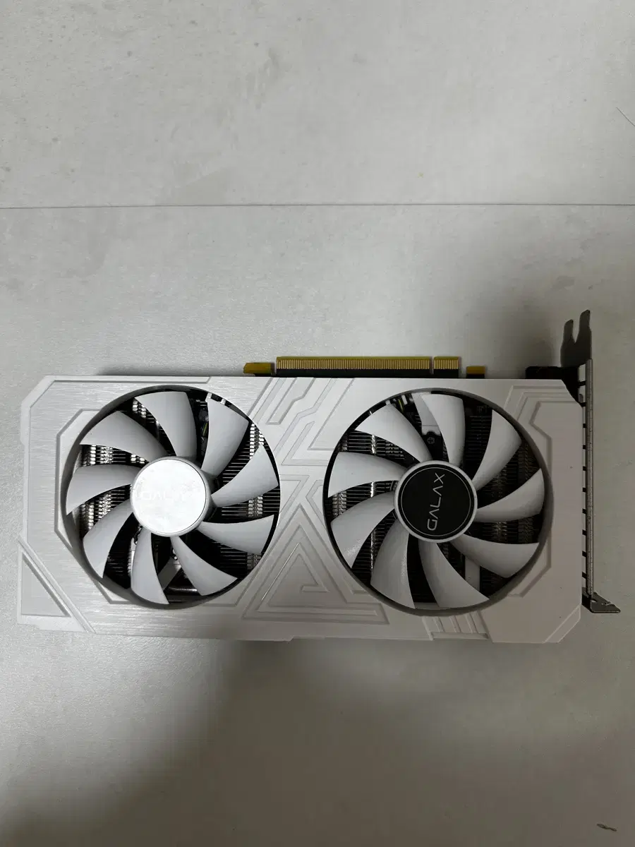 galax rtx 2060 화이트