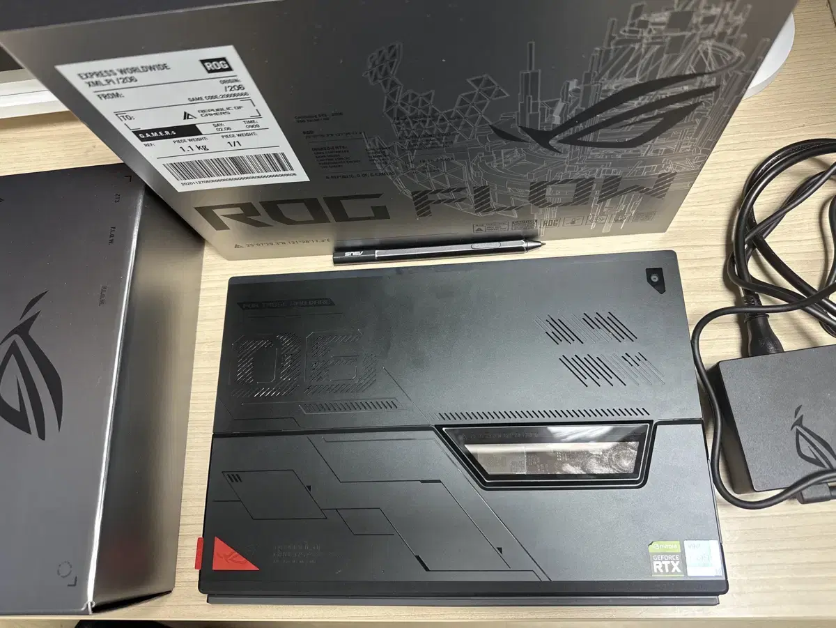 ASUS ROG Flow Z13 GZ301ZE-LD165W