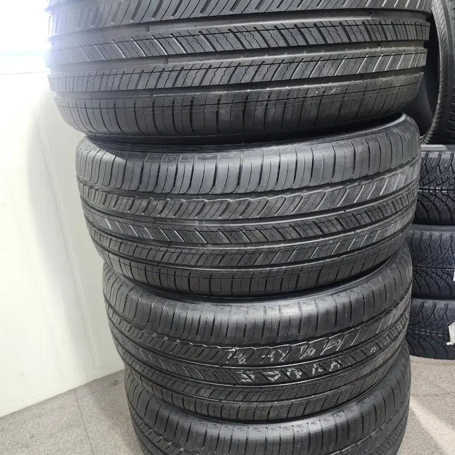 미쉐린타이어 265/50R20