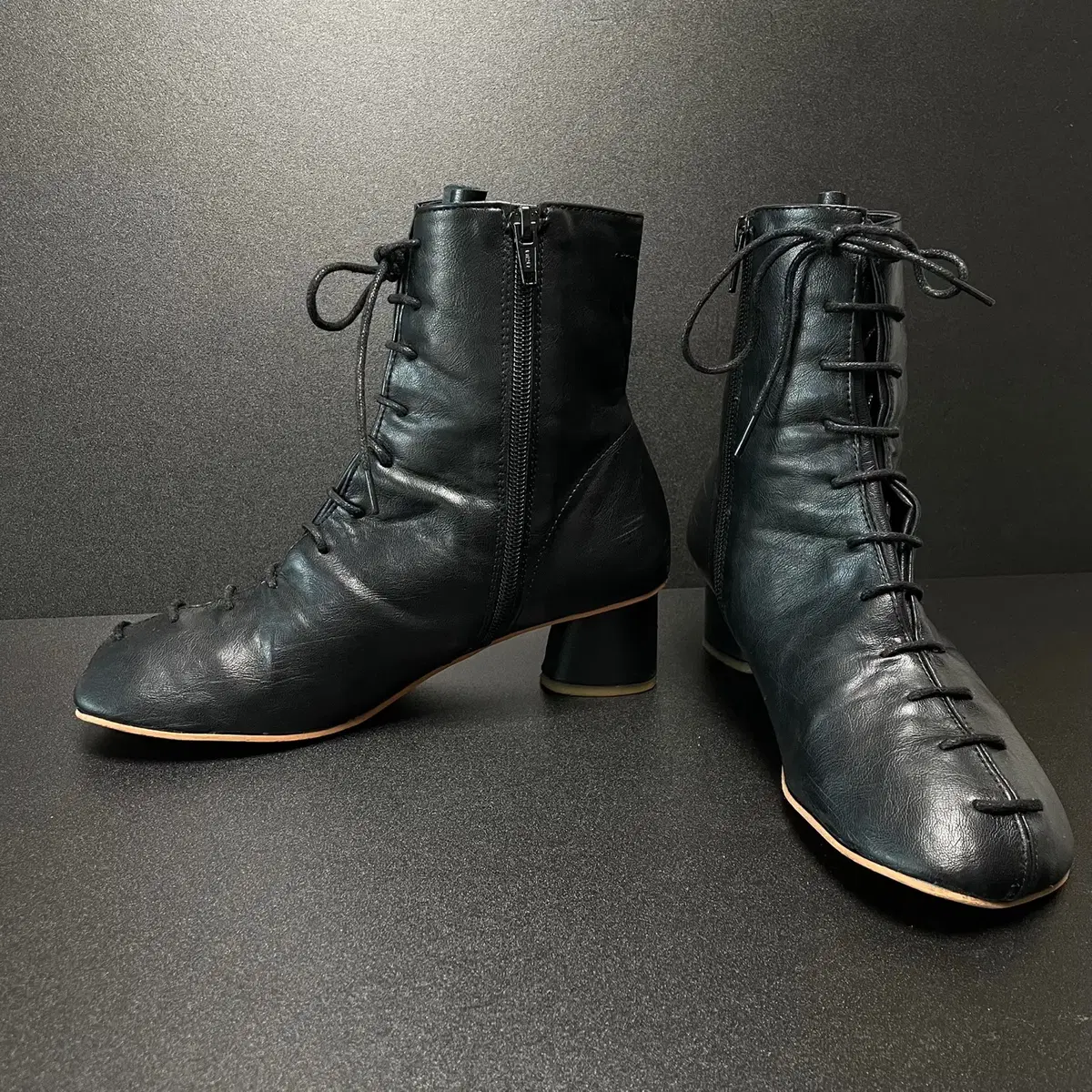 [40] MARYAM lace up boots Black