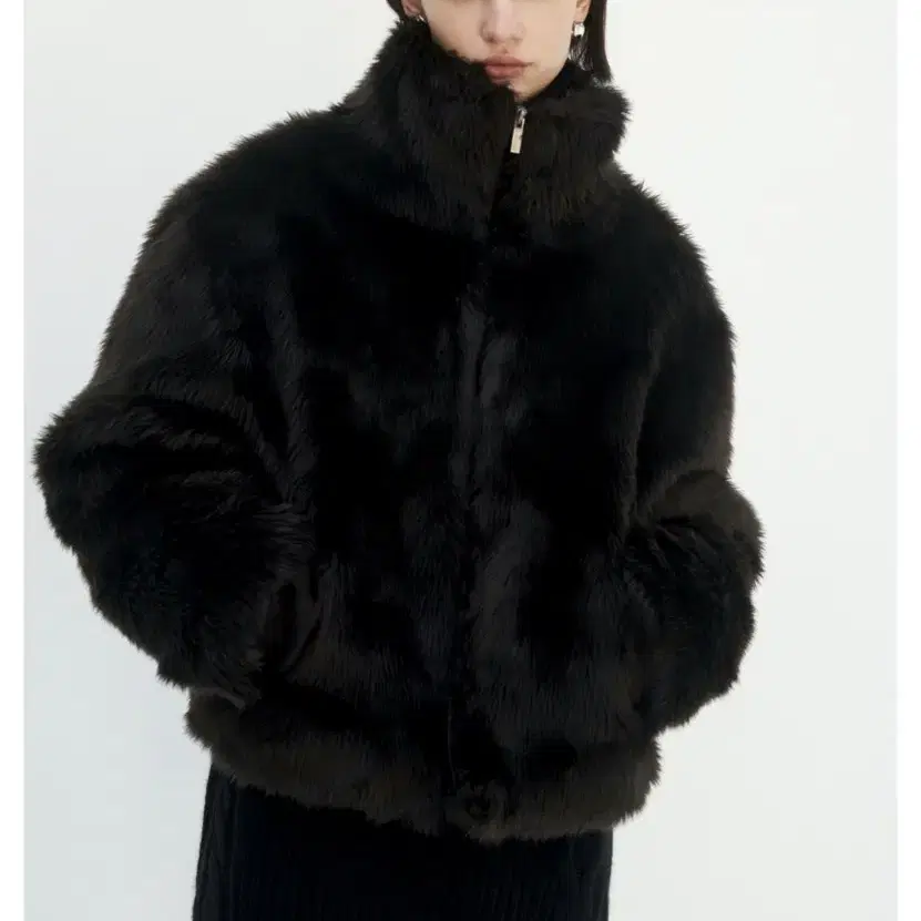 (새상품) 트리밍버트 High-neck Zip-up Fur Jacket