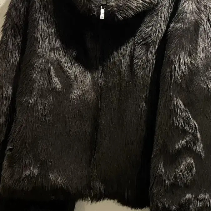 (새상품) 트리밍버트 High-neck Zip-up Fur Jacket