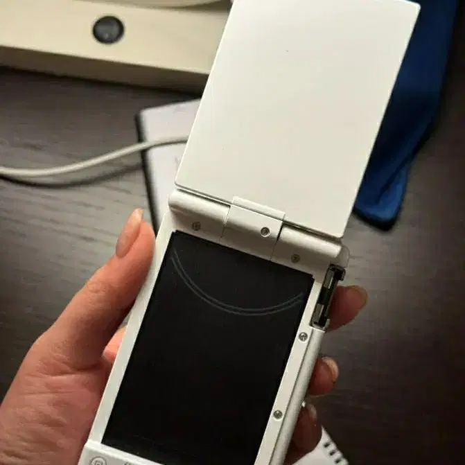 sony zv-1 m2 white