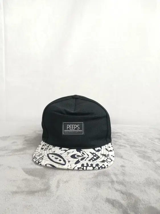 Peeps neo crazy pattern snapback