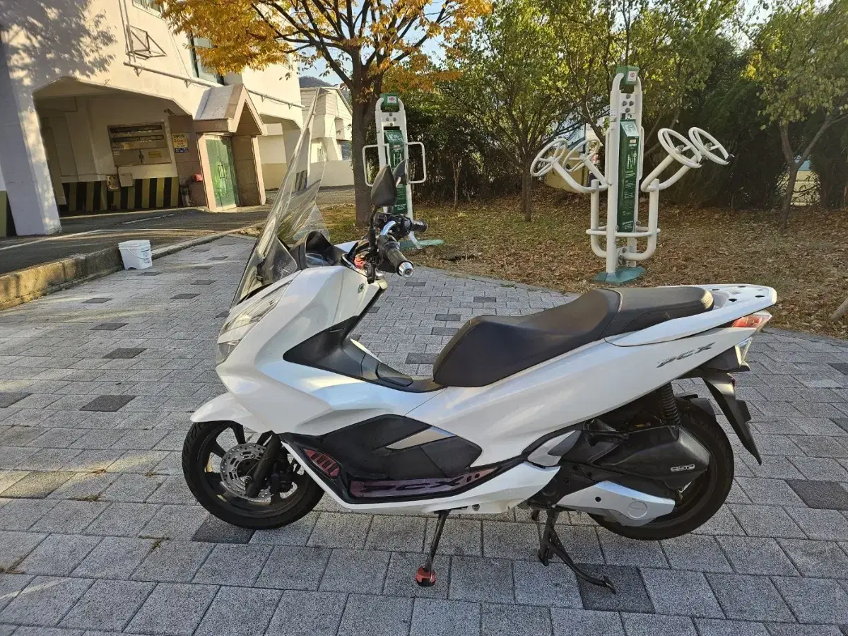 부산 PCX125 20년식 차량 판매합니다