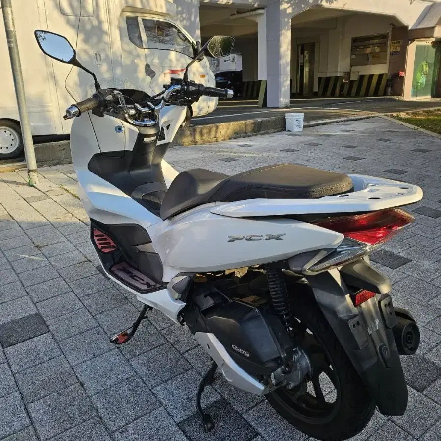 부산 PCX125 20년식 차량 판매합니다