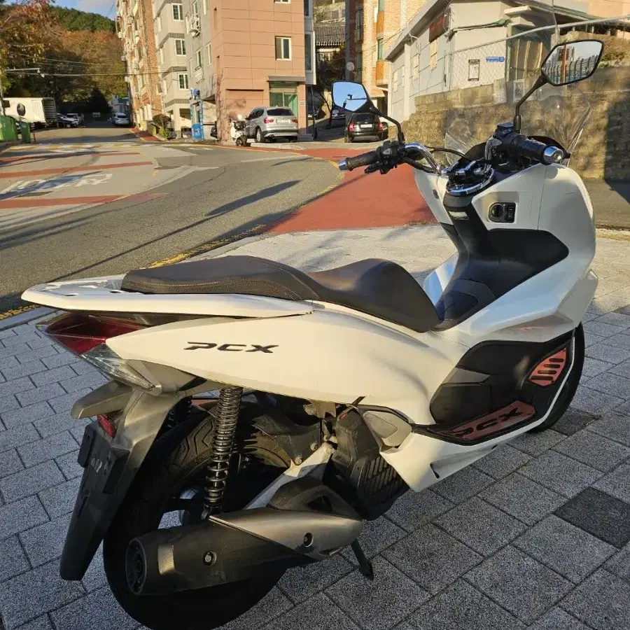 부산 PCX125 20년식 차량 판매합니다