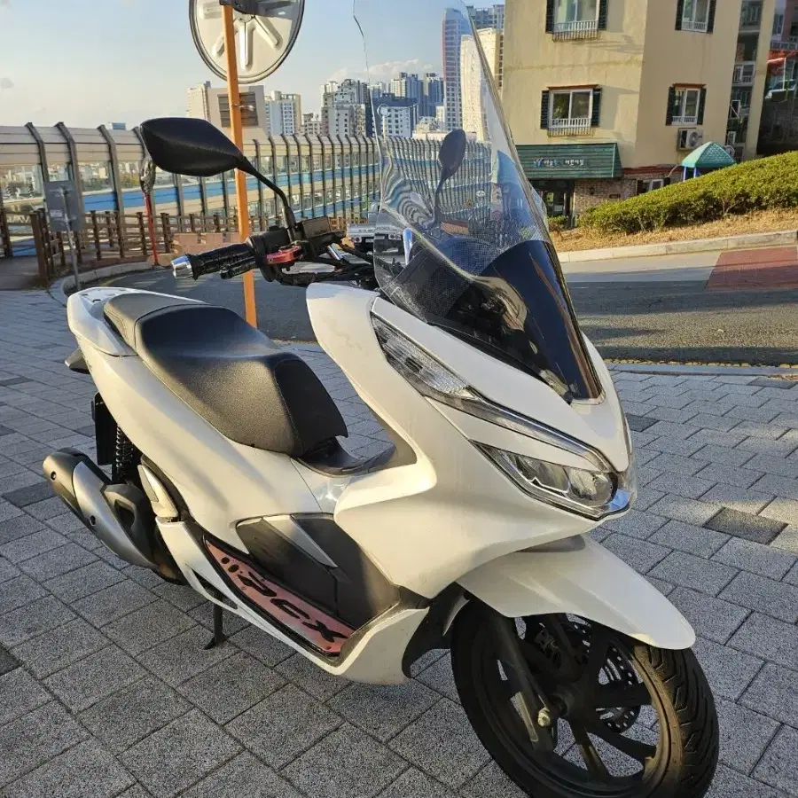 부산 PCX125 20년식 차량 판매합니다