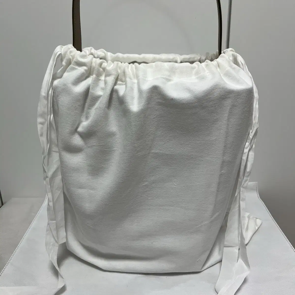 (새상품) 더로우 파크백 다크토프 라지 N/S Park Tote