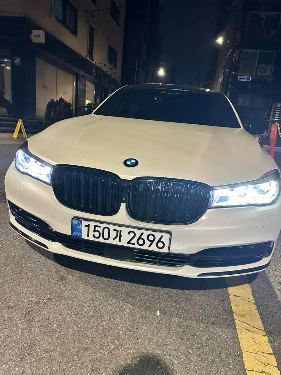 BMW 7시리즈Li G11 xDrive 전기형(450마력) 팝니다